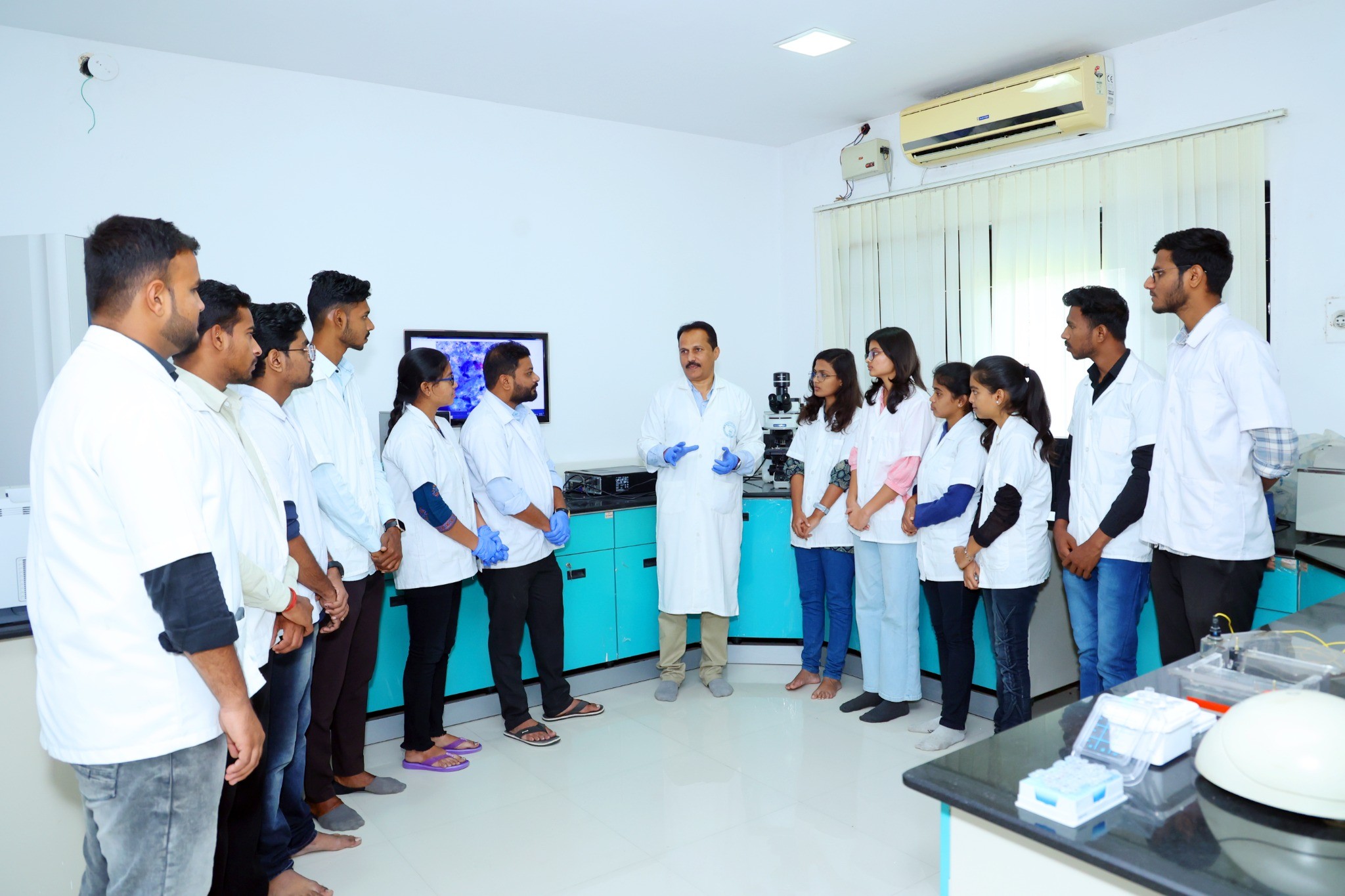 Microbiology Advanced Bacteriology Laboratory